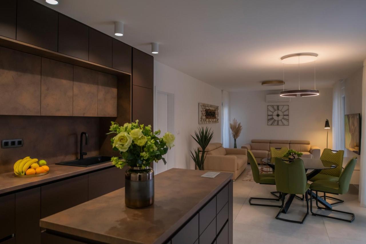 Villa Magna Luxury Apartments 무르테르 외부 사진