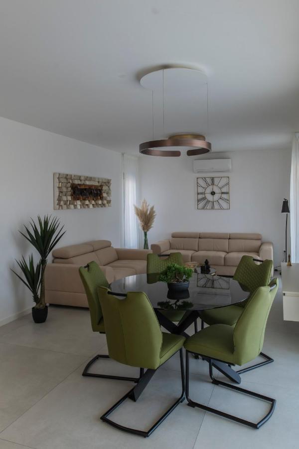 Villa Magna Luxury Apartments 무르테르 외부 사진