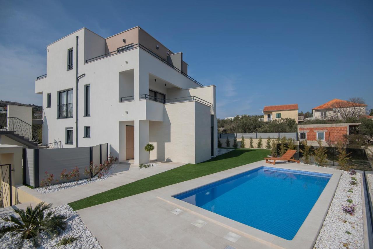 Villa Magna Luxury Apartments 무르테르 외부 사진