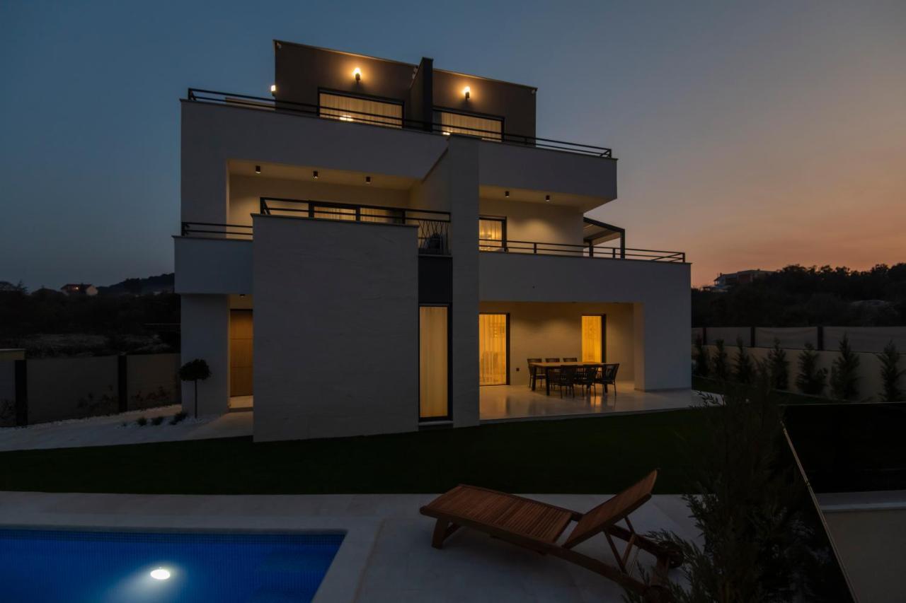 Villa Magna Luxury Apartments 무르테르 외부 사진